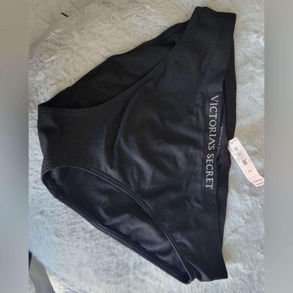 NEW PINK/VICTORIA SECRET UNDERWEAR.